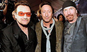 Julian Lennon delata ceguera de Bono