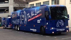 El bus educativo de John Lennon llega a Liverpool