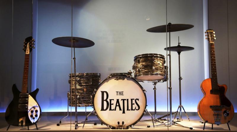 El Museo Met de Nueva York exhibe instrumentos de estrellas del rock