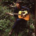 Grabaciones de One Hand Clapping de Wings 19740830_one-hand-backyard